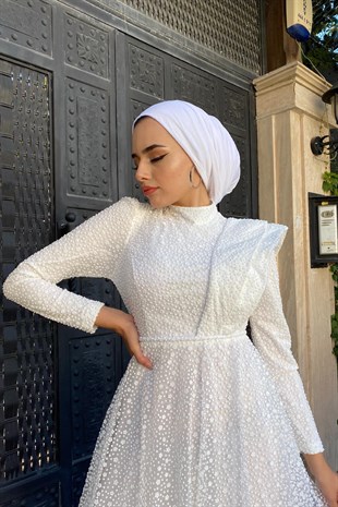 Gögsu Fırfırlı Nokta Desenlı Abiye Beyaz