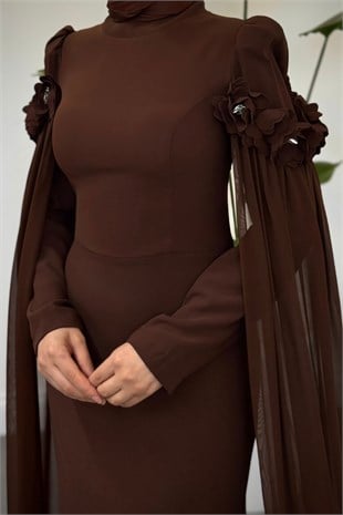 Heloria Yanları Pelerinli Taşlı Abiye Kahverengi