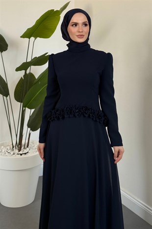 Jolienne Beli Gül Detaylı Abiye Lacivert