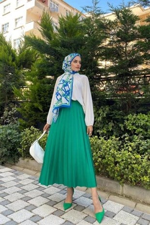 Kalın Kemerli Pileli Etek Zümrüt