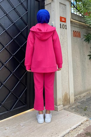 Kapitoneli Önden Çıtçıtlı Pantolonlu Takım Pembe