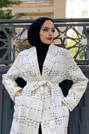 Kemerli Trençkot Beyaz