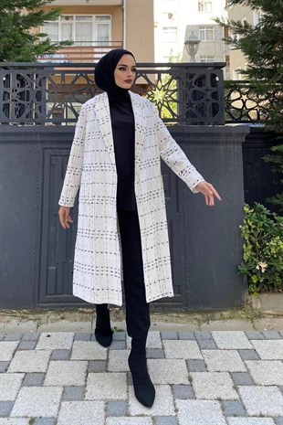 Kemerli Trençkot Beyaz