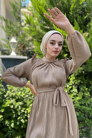 Kendinden Büzgülü Pantolonlu Tesettür Takım Vizon