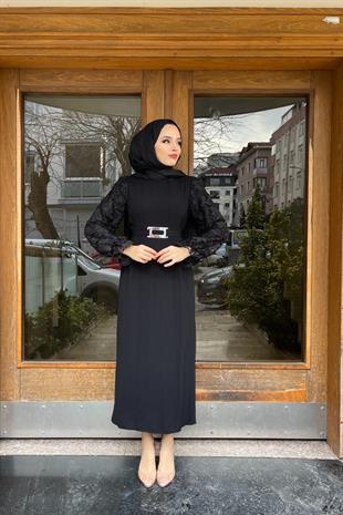 Kolları Dantelli Krep Elbise Siyah