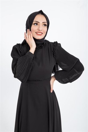 Kolları Pileli Kuşaklı Şifon Elbise Siyah