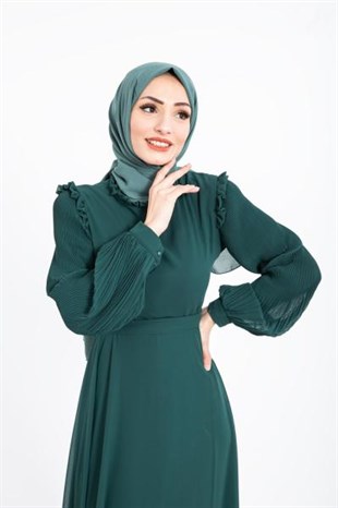 Kolları Pileli Kuşaklı Şifon Elbise Yeşil