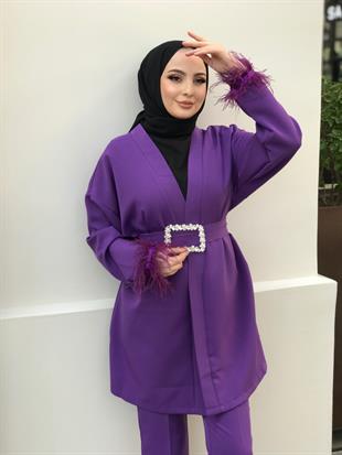 Kolları Tüylü Taş Kemerli Pantolonlu Takım Mor