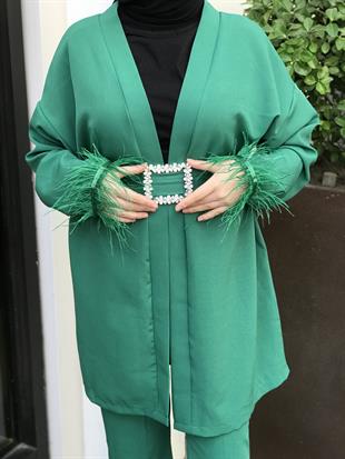 Kolları Tüylü Taş Kemerli Pantolonlu Takım Yeşil