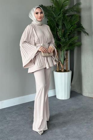 Larissa Pliseli Takım Bej