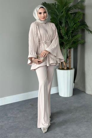 Larissa Pliseli Takım Bej