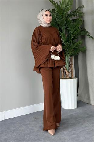 Larissa Pliseli Takım Kahverengi