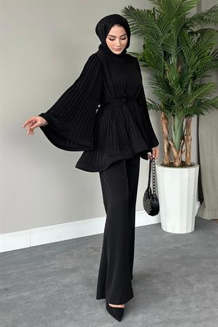 Larissa Pliseli Takım Siyah