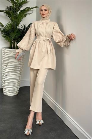 Lucetta Kolları Pliseli Takım Krem