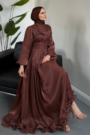 Maryam Altı Ve Göğüs Kısmı Fırfırlı Janjan Abiye Bakır