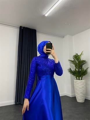 Melinda Payet Abiye Saks