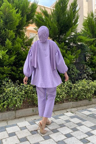 Merven Akyüz Yakası Fırfırlı Düğmeli Takım Lila 04979