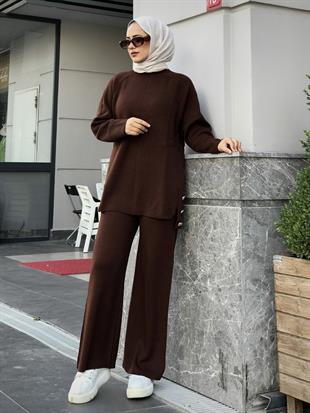 Metal Düğmeli Triko Takım Kahverengi