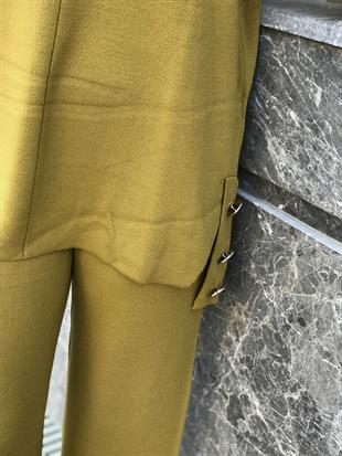 Metal Düğmeli Triko Takım Yağ Yeşili