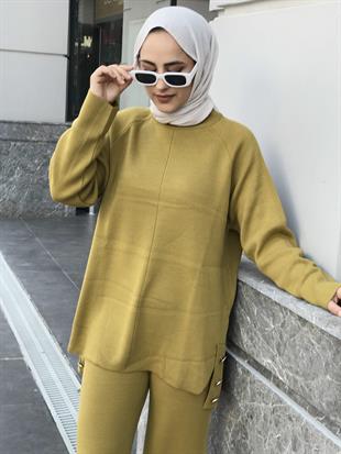 Metal Düğmeli Triko Takım Yağ Yeşili