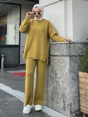 Metal Düğmeli Triko Takım Yağ Yeşili