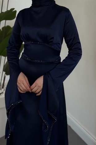 Monevia Kolları Yırtmaçlı Saten Abiye Lacivert