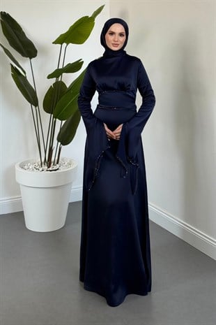 Monevia Kolları Yırtmaçlı Saten Abiye Lacivert