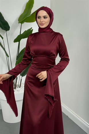 Monevia Kolları Yırtmaçlı Saten Abiye Bordo
