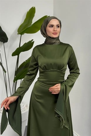 Monevia Kolları Yırtmaçlı Saten Abiye Haki
