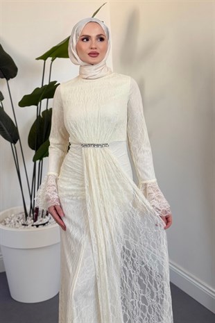 Nayzara Önü Büzgülü Pelerinli Abiye Ekru