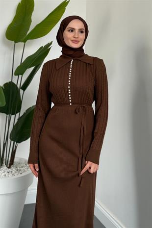 Niosette İnci Düğme Örgülü Triko Elbise Kahverengi