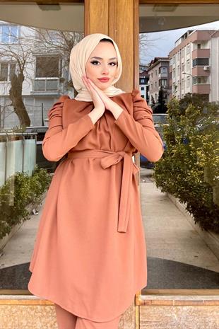 Omzu Dökümlü Krep Takım Kahverengi
