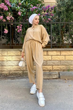 Önden Düğmeli Pantolonlu Takım Sütlükahve