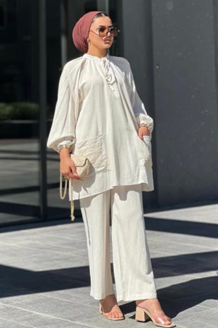 Önü Cepli Pantolonlu Takım Krem