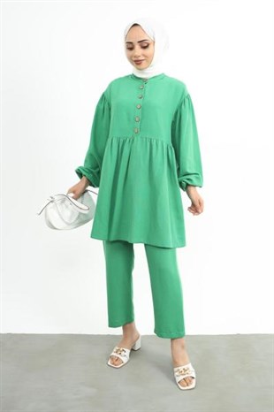 Önü Düğmeli Robadan Takım Yeşil