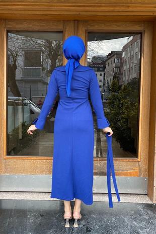 Önü İşlemeli Krep Elbise Saks