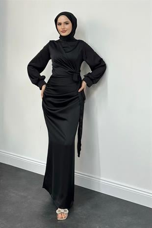 Orlenda Drape Detay Balık Saten  Abiye Siyah