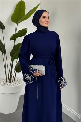 Pariah Kolları Ve Etek Ucu Papatyalı Taşlı Abiye Lacivert