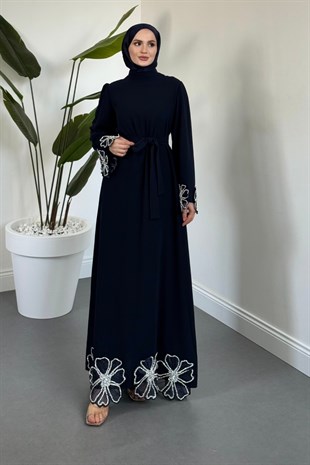 Pariah Kolları Ve Etek Ucu Papatyalı Taşlı Abiye Koyu Lacivert