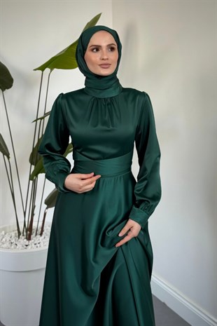 Ruby Grace Çapraz Saten Abiye Zümrüt