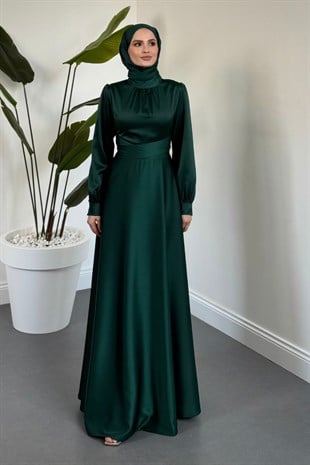 Ruby Grace Çapraz Saten Abiye Zümrüt