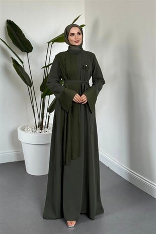 Sarah Yandan Tokalı Elbise Haki  