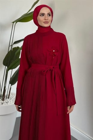 Sarah Yandan Tokalı Elbise Kırmızı