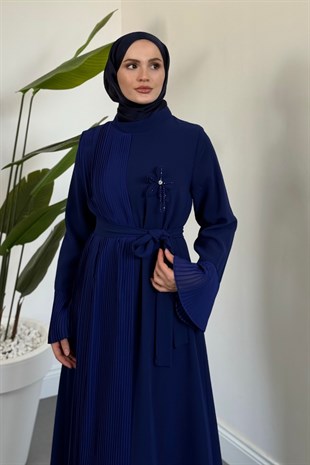 Sarah Yandan Tokalı Elbise Lacivert