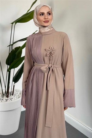 Sarah Yandan Tokalı Elbise Taş