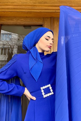 Tasarım Pelerinli Tulum  Saks