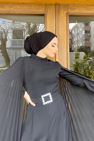 Tasarım Pelerinli Tulum Siyah