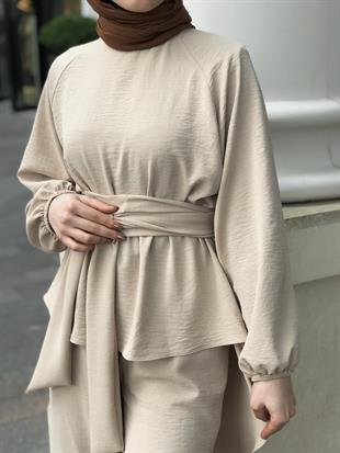Tuniği Kuşaklı Dolamalı Pantolonlu Takım Bej
