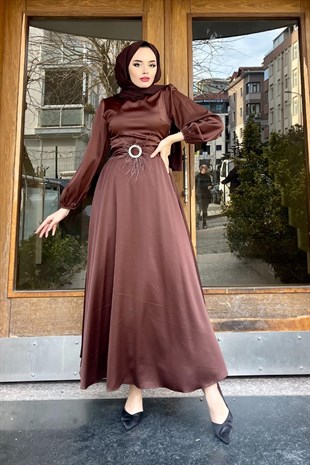 Tüy Taşlı Saten Abiye Kahverengi