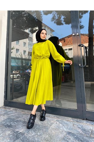 Üstü Büzgülü Eteği Pileli Takım Yağ Yeşili